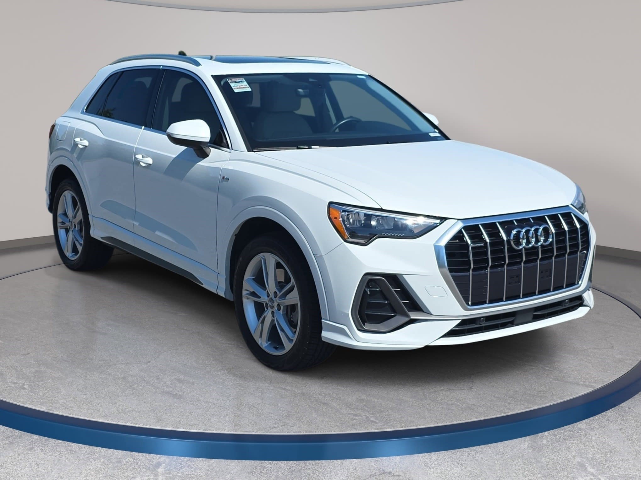 Used 2020 Audi Q3 2.0T Premium AWD/4WD image 3