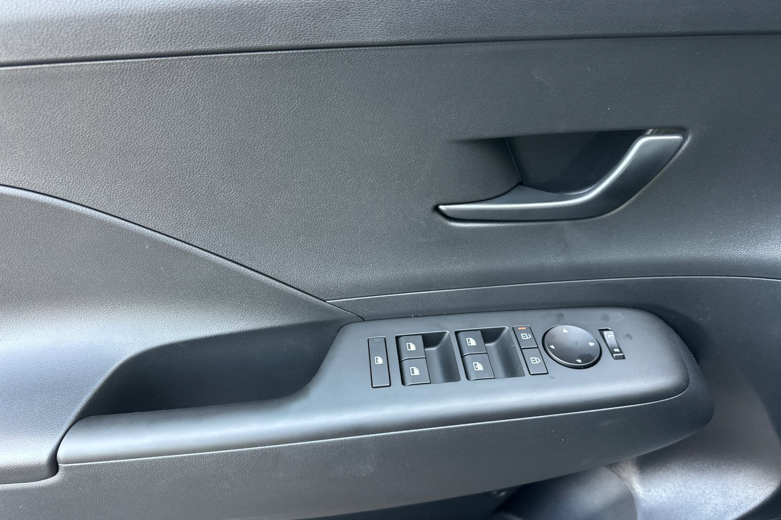 New 2027 Hyundai Kona SEL Sport AWD/4WD image 12