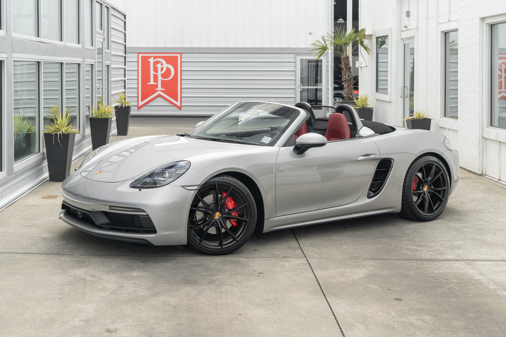 Used 2018 Porsche 718 Boxster GTS RWD image 2