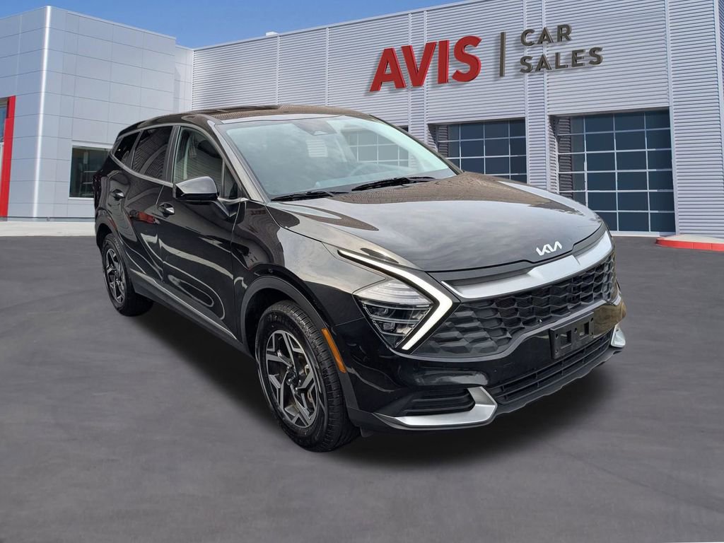 Used 2024 Kia Sportage LX image 3