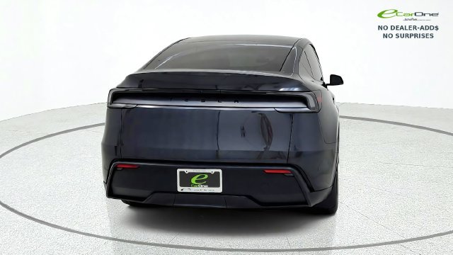 Used 2026 Tesla Model Y AWD image 7
