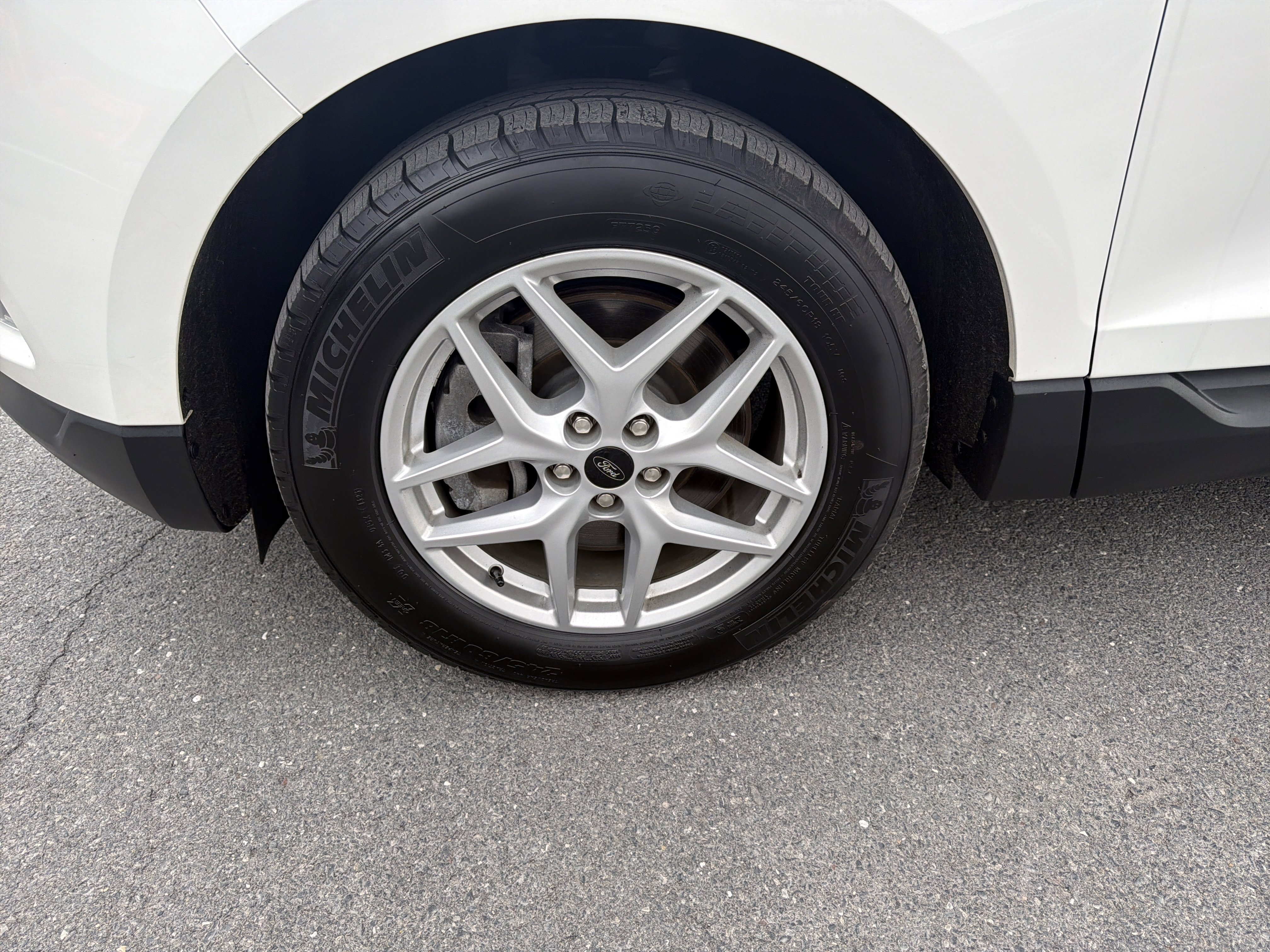 Used 2023 Ford Edge SEL w/ Convenience Package AWD/4WD image 11