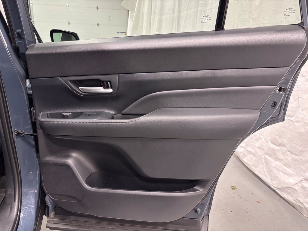 Used 2026 Toyota Grand Highlander AWD image 54
