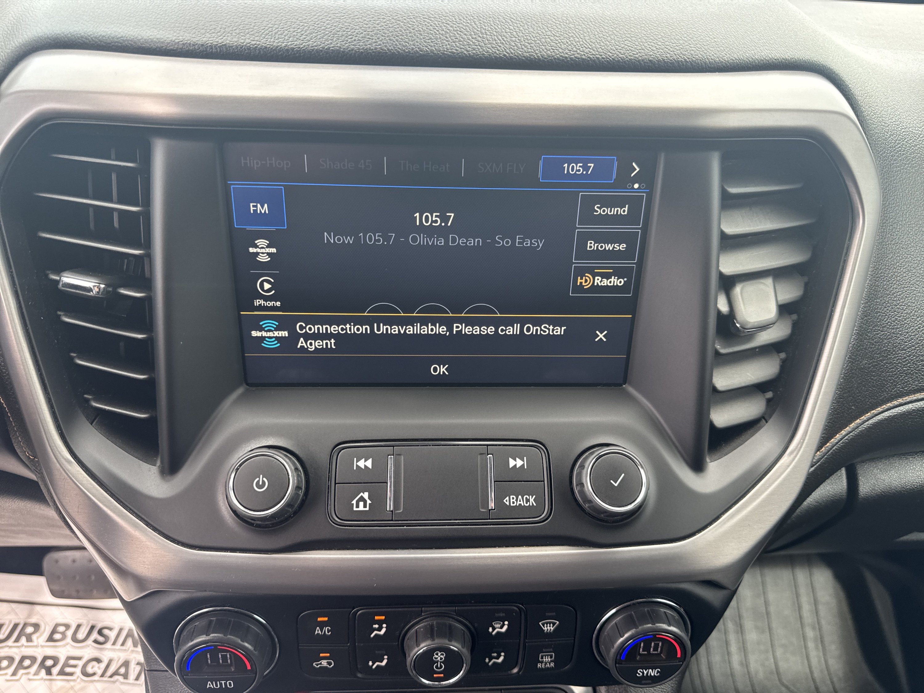 Used 2021 GMC Acadia AT4 w/ Trailering Package AWD/4WD image 15