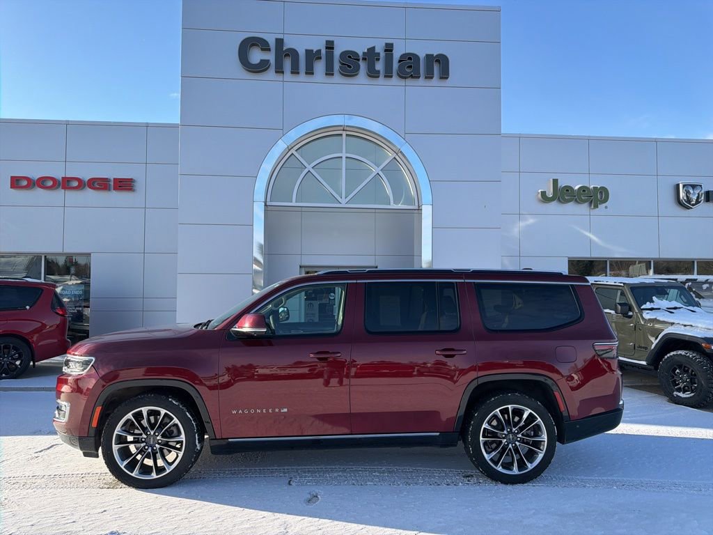 Used 2022 Jeep Wagoneer Series III w/ Premium Group I AWD/4WD image 1