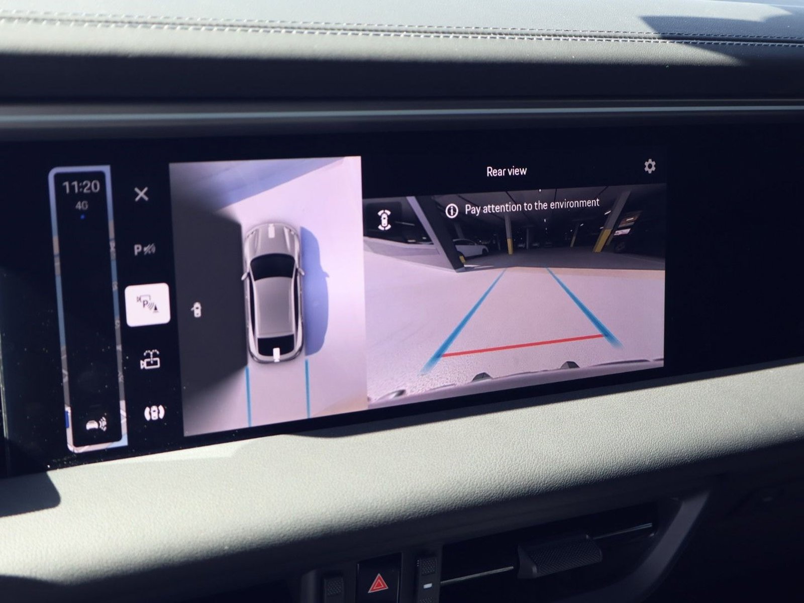 New 2025 Porsche Macan 4S Electric AWD/4WD image 19