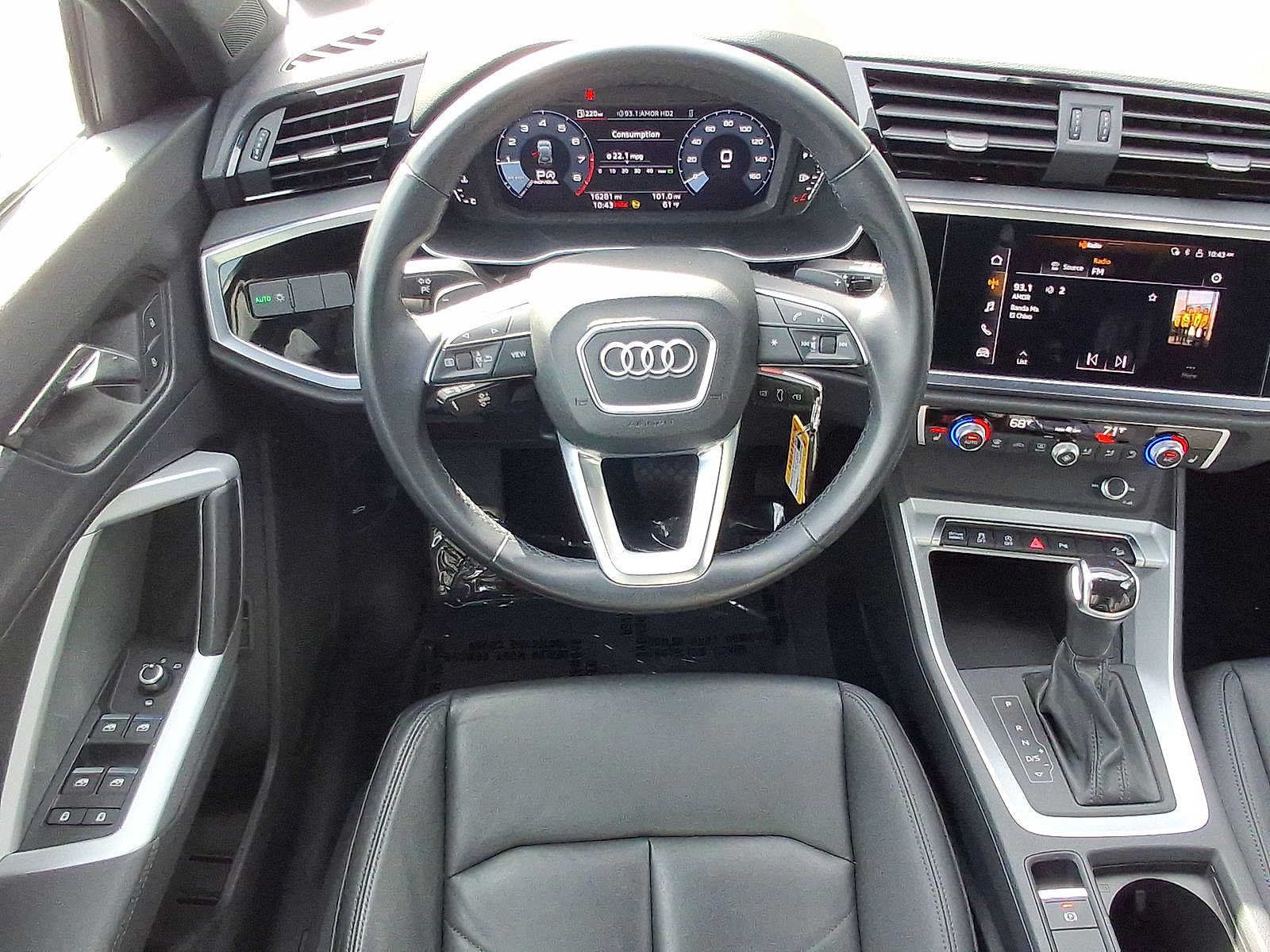 Certified 2022 Audi Q3 2.0T Premium AWD/4WD image 27