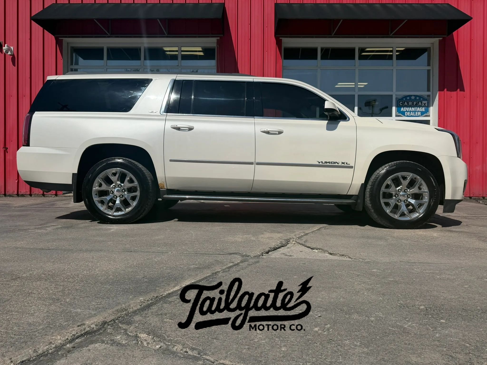 Used 2015 GMC Yukon XL SLT w/ Open Road Package AWD/4WD video 1