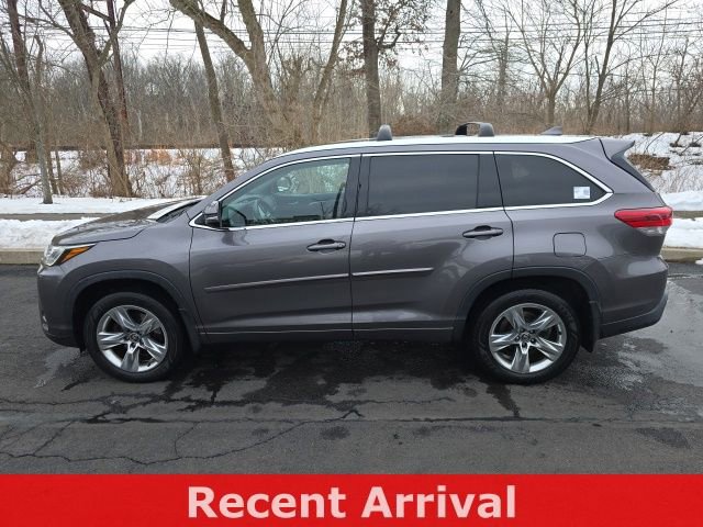 Used 2018 Toyota Highlander Limited w/ Protection Package #3 image 2