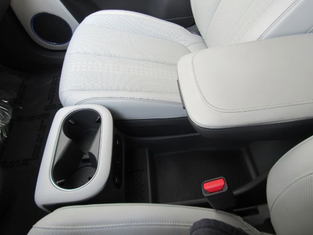 Used 2023 Hyundai Ioniq 5 Limited image 47