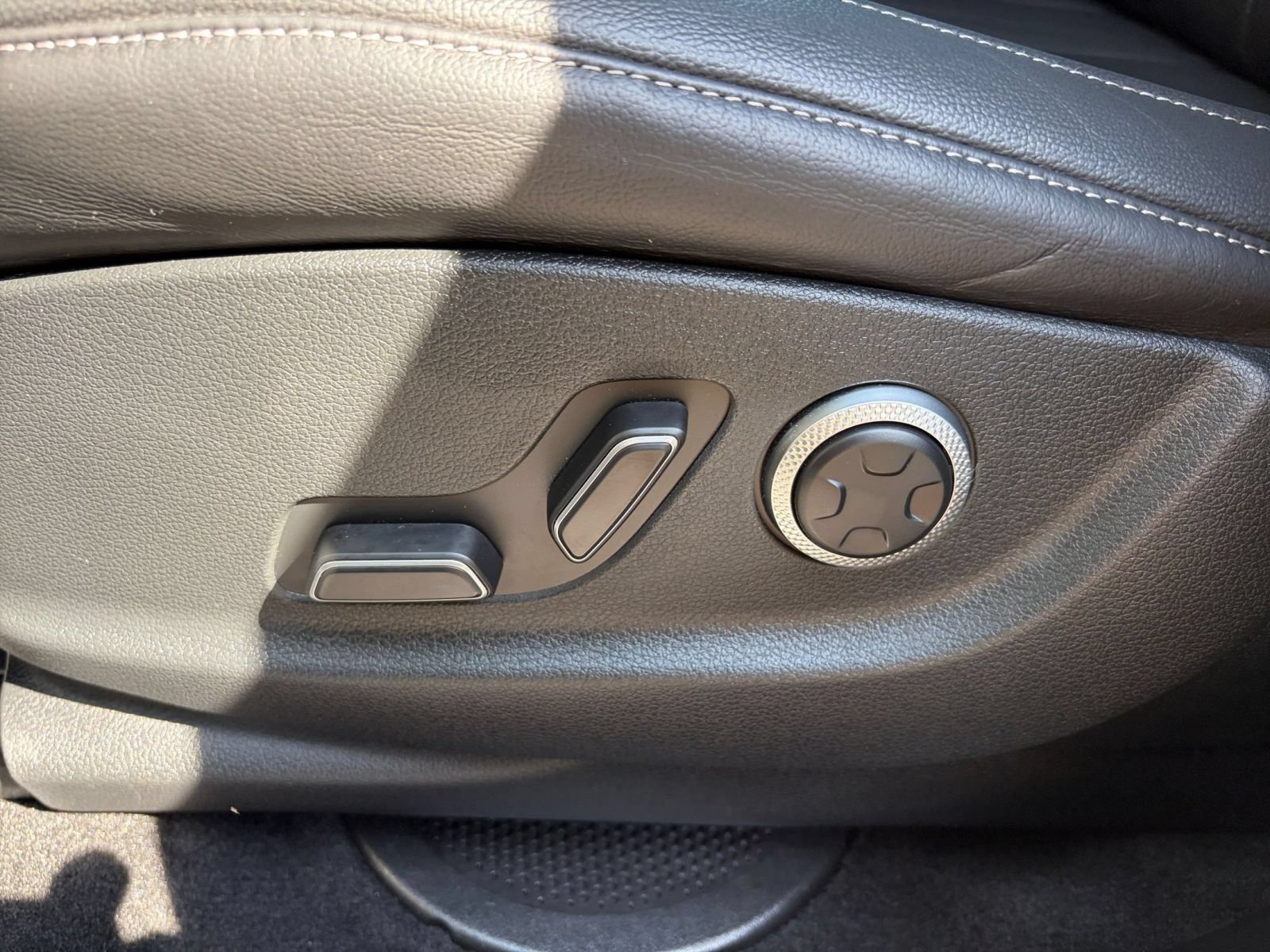Used 2026 Genesis GV80 2.5T AWD/4WD image 22