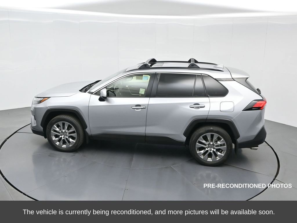 Used 2023 Toyota RAV4 XLE Premium image 61