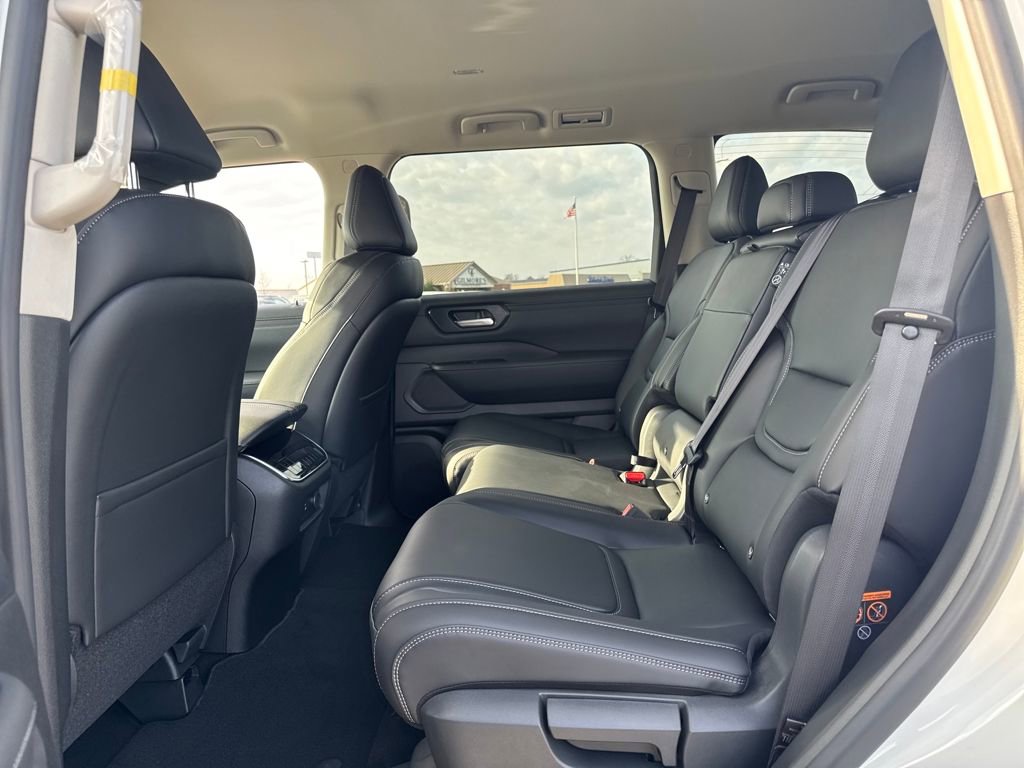 New 2026 Nissan Armada SV image 13