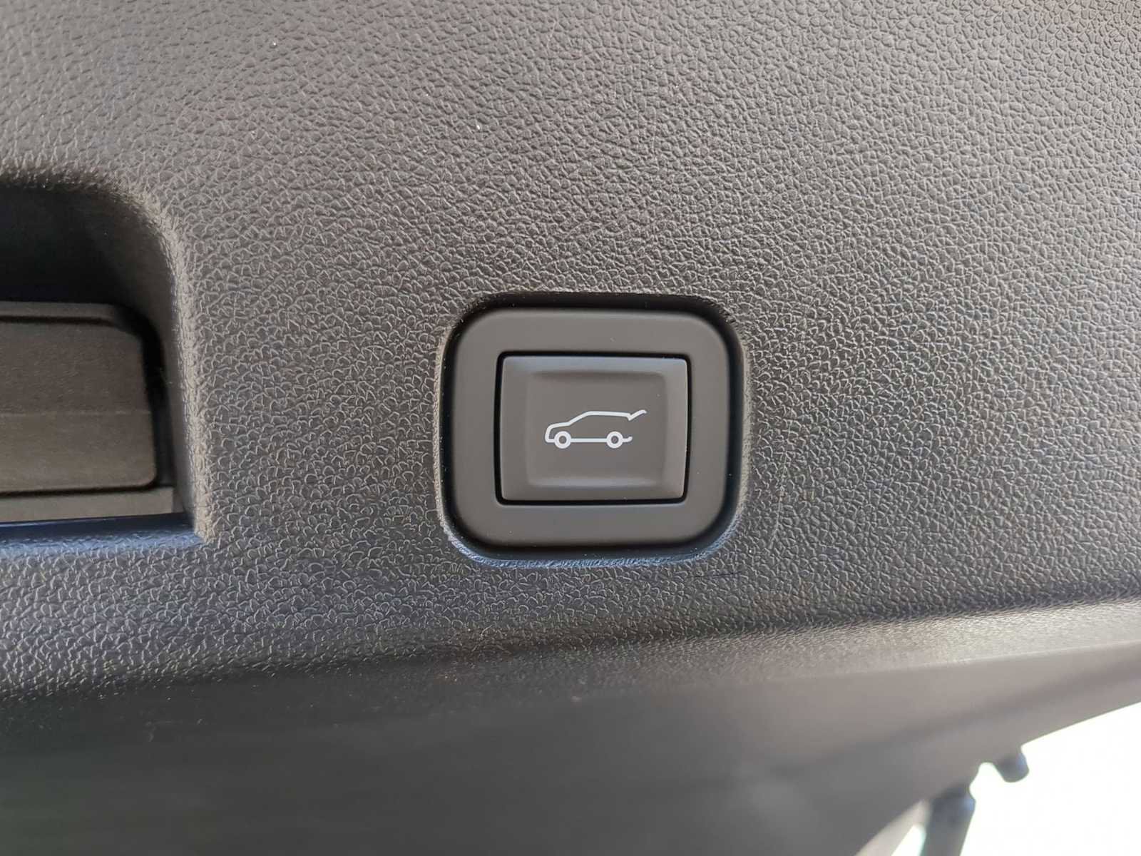 New 2026 GMC Acadia Denali Ultimate w/ LPO, Floor Liner Package image 28