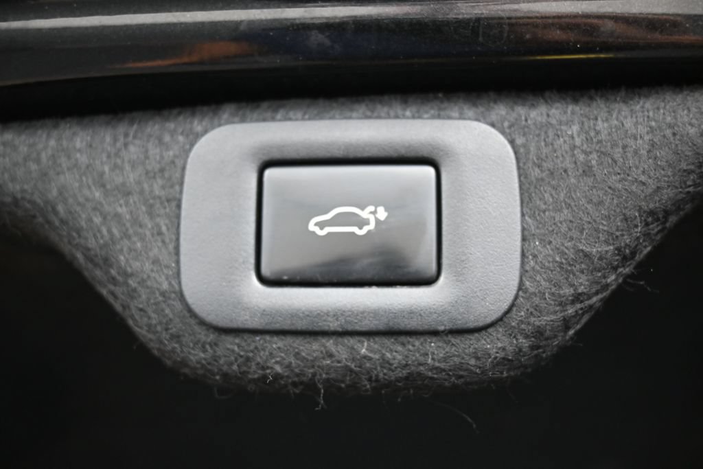 Used 2019 Lexus ES 350 Ultra Luxury w/ Accessory Package 2 FWD image 18