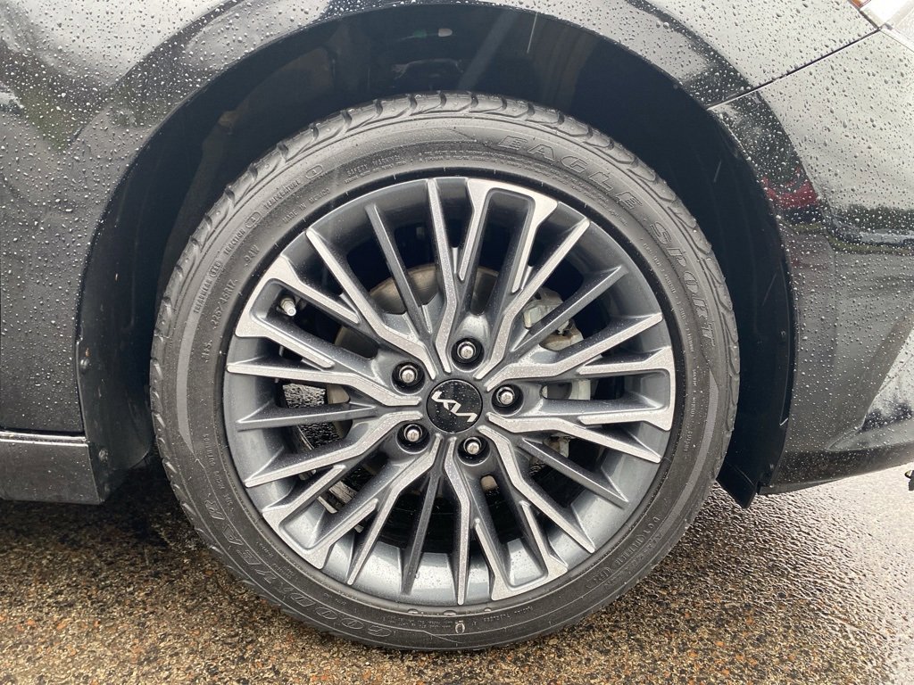 Certified 2023 Kia Forte GT-Line image 9