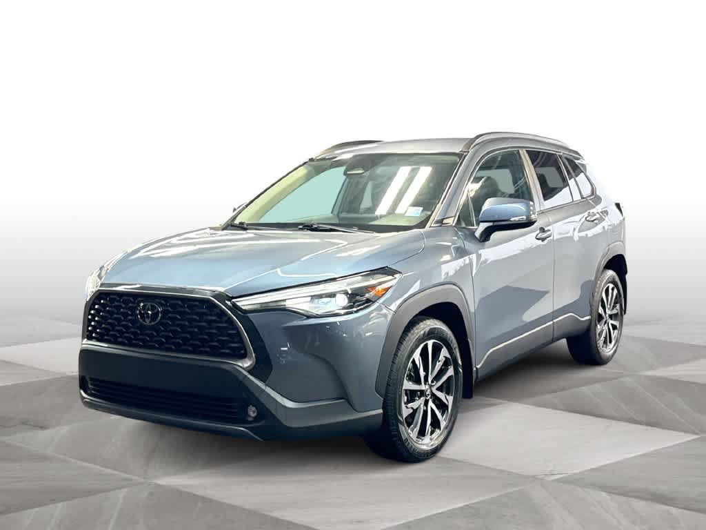 Used 2023 Toyota Corolla Cross XLE FWD image 4