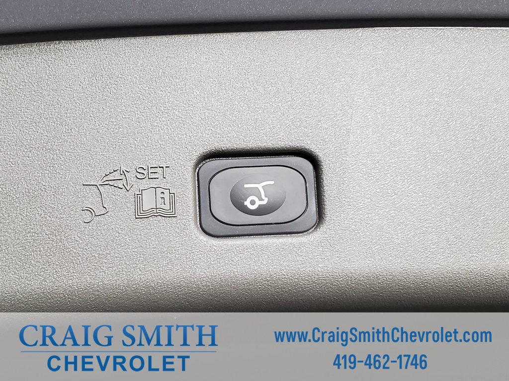 Used 2025 Lincoln Nautilus Premier image 18