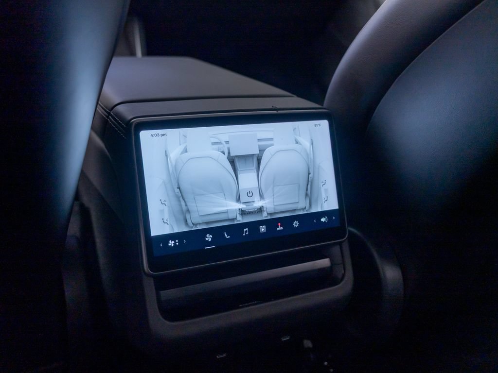 Used 2026 Tesla Model Y Long Range AWD/4WD image 21