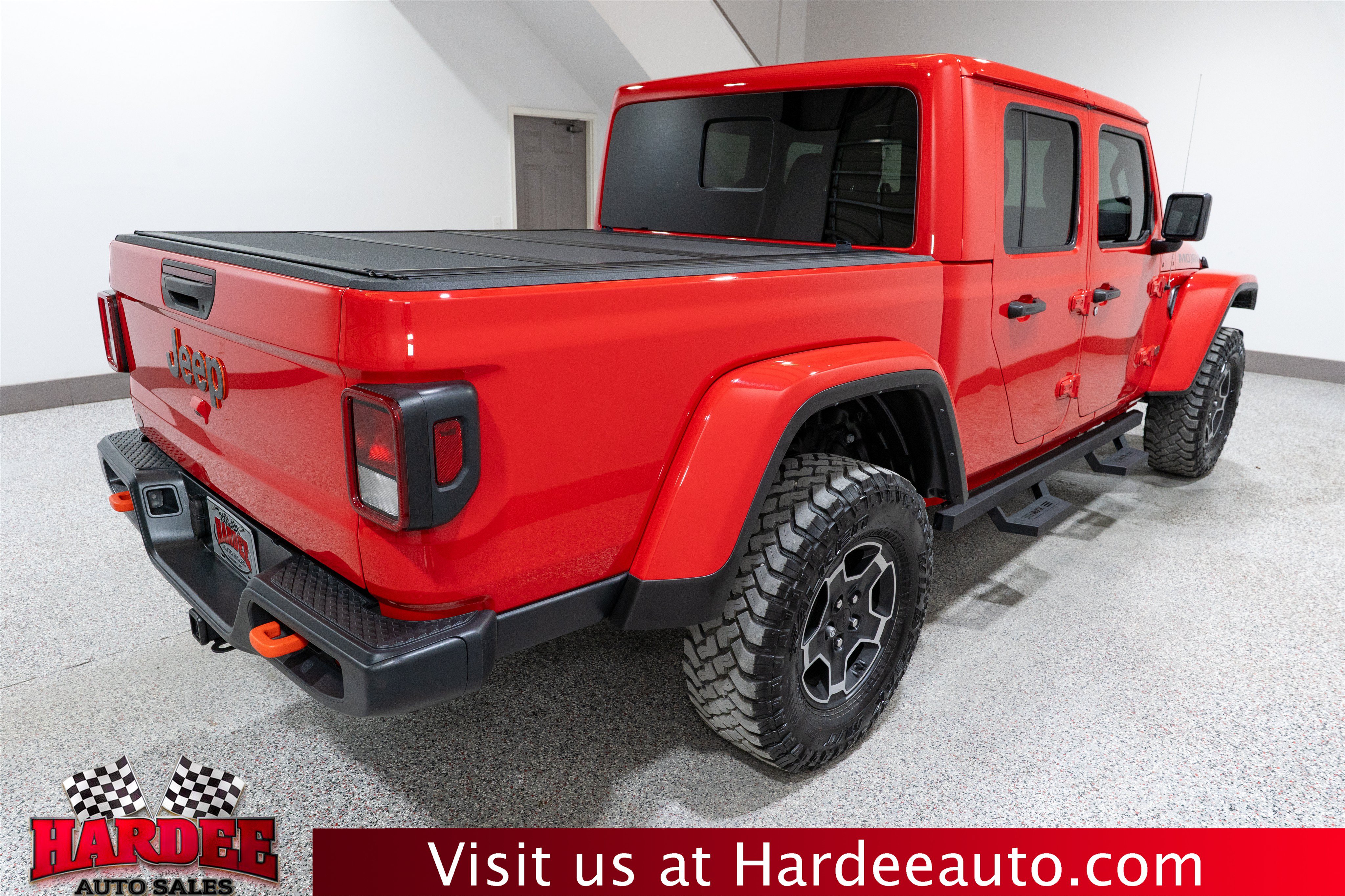 Used 2023 Jeep Gladiator Mojave w/ Cold Weather Group AWD/4WD image 5