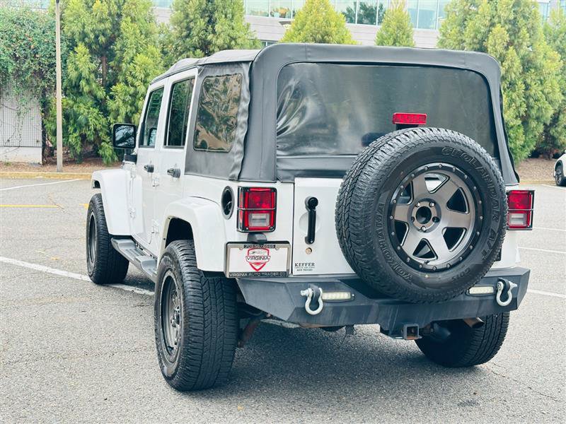 Used 2015 Jeep Wrangler Unlimited Sahara AWD/4WD image 38