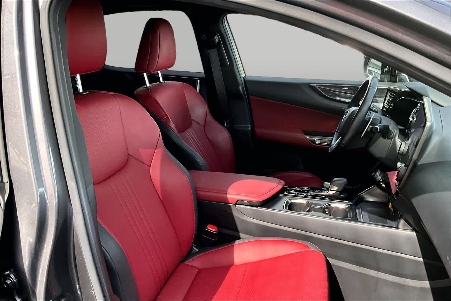 Used 2022 Lexus NX 350 AWD image 9