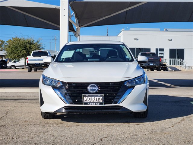 Used 2024 Nissan Sentra SV image 2