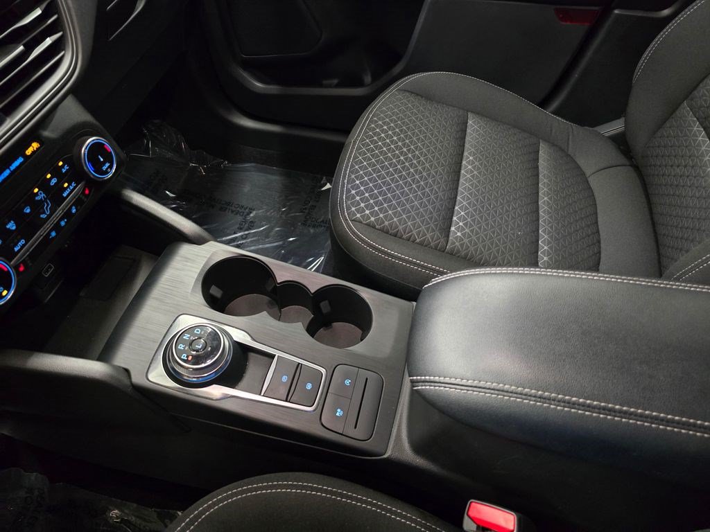 Used 2024 Ford Escape Active AWD/4WD image 22