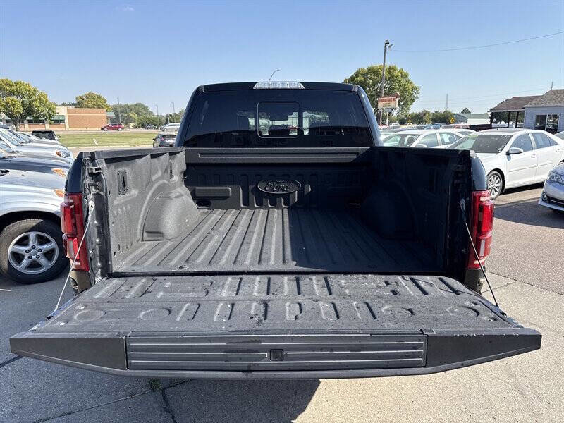 Used 2018 Ford F150 Raptor w/ Equipment Group 802A Luxury image 18