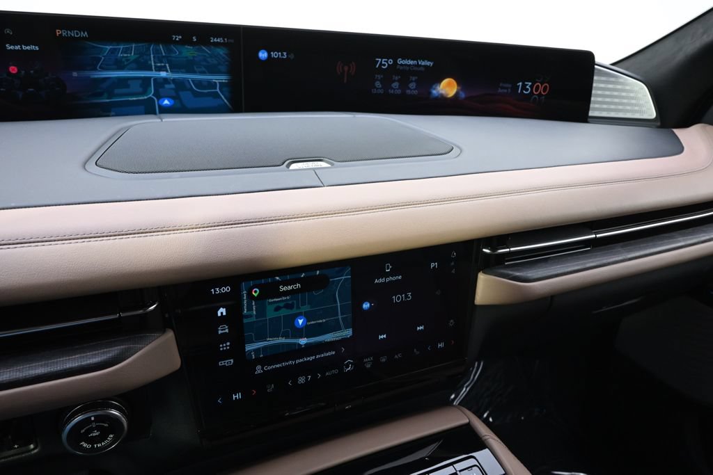 New 2026 Lincoln Navigator L Black Label AWD/4WD image 27