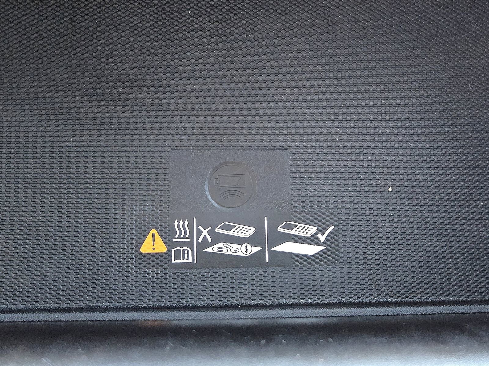 Used 2022 GMC Yukon SLT w/ SLT Luxury Package image 21