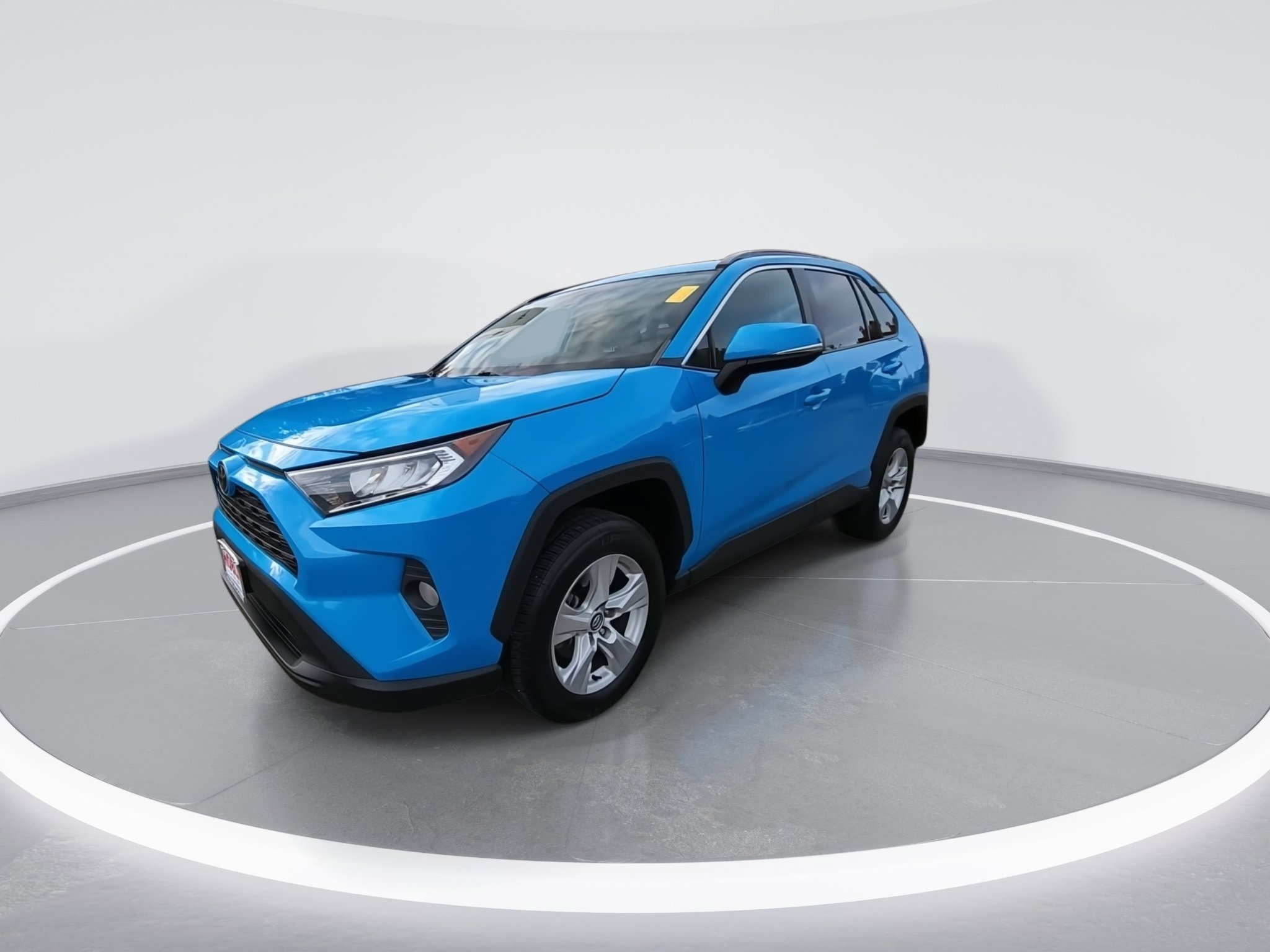 Used 2021 Toyota RAV4 XLE image 4