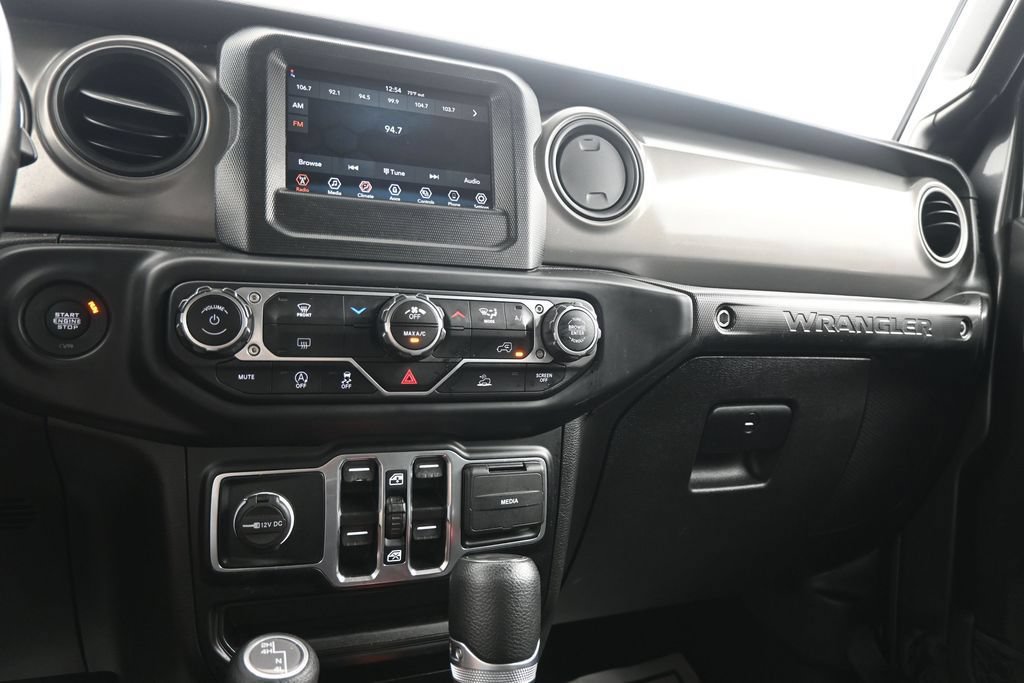 Used 2022 Jeep Wrangler Unlimited Sport AWD/4WD image 15