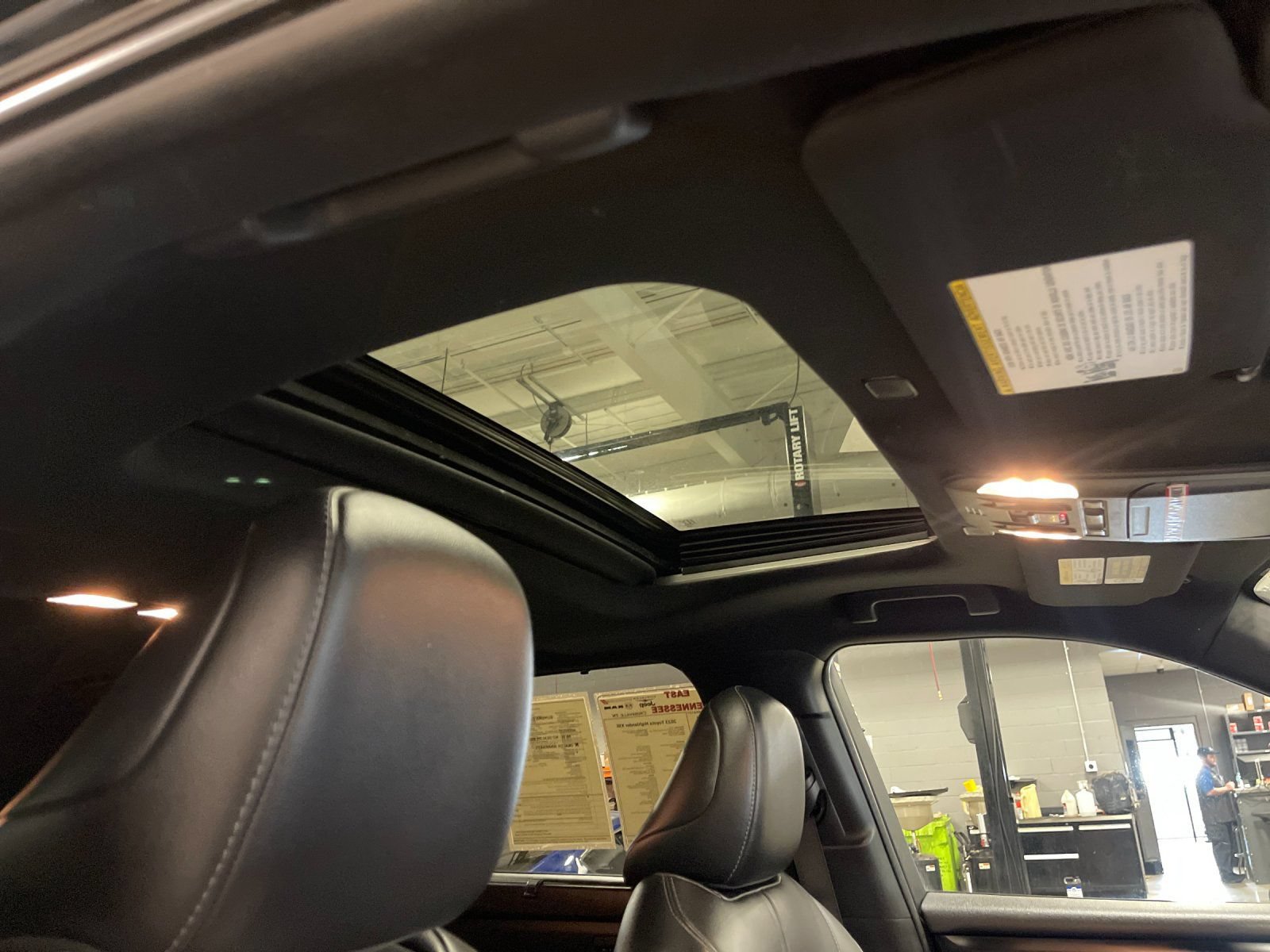 Used 2023 Toyota Highlander XSE FWD image 20