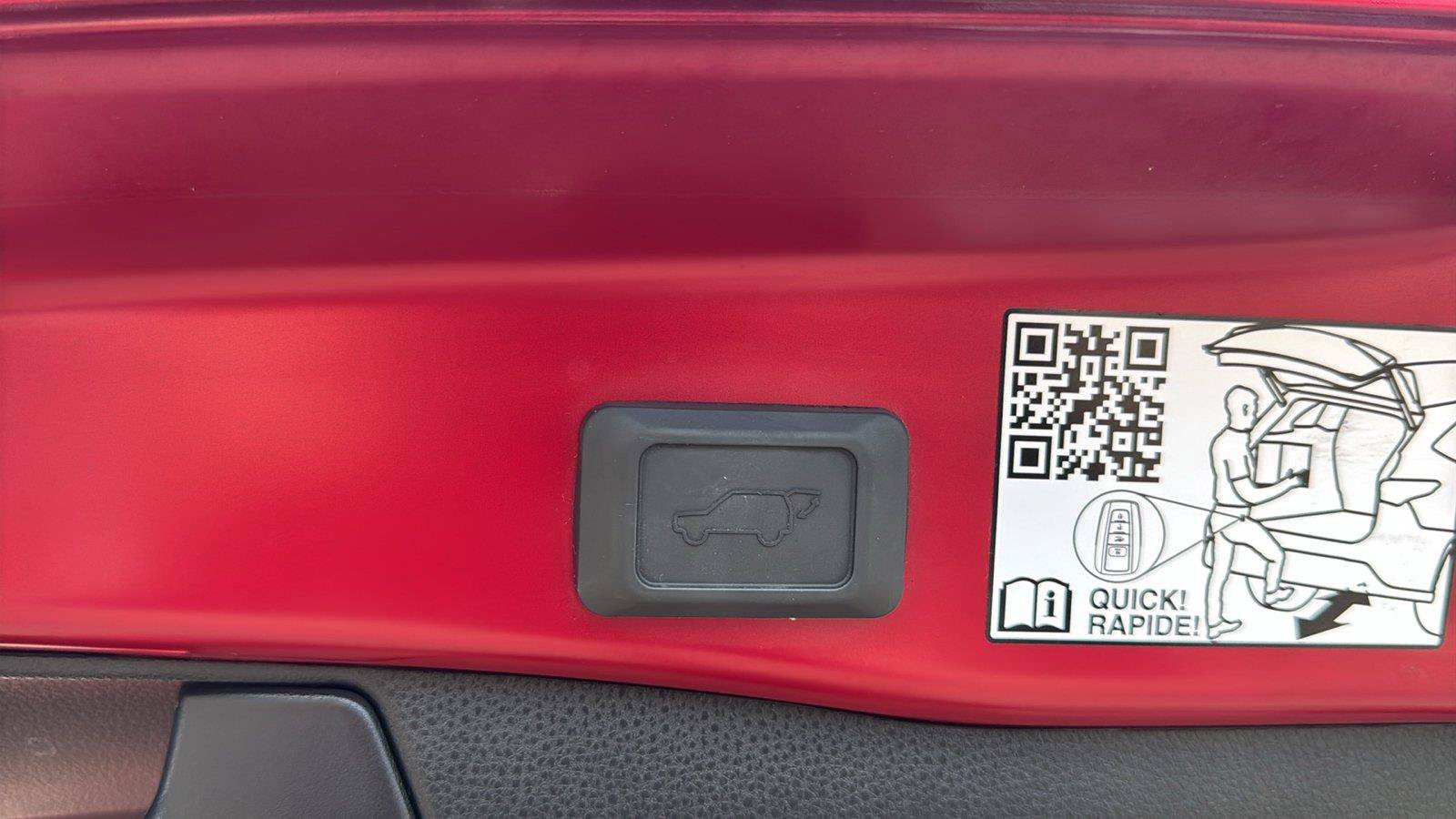 Used 2025 Toyota RAV4 Limited w/ Advanced Technology Package FWD image 34