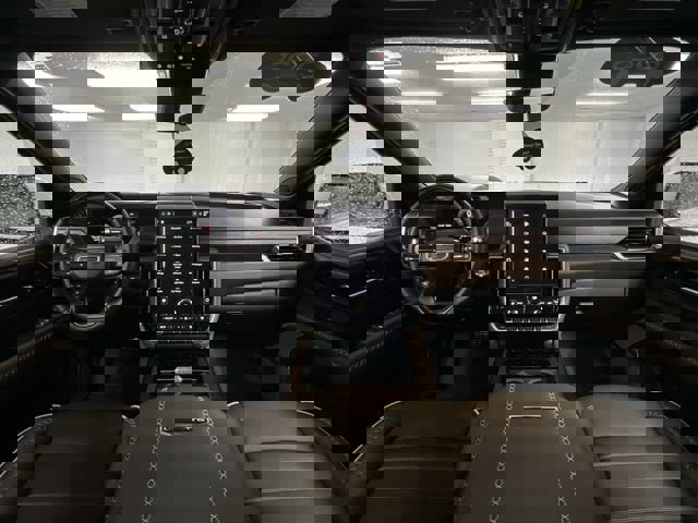 Certified 2025 GMC Yukon XL Denali Ultimate image 21