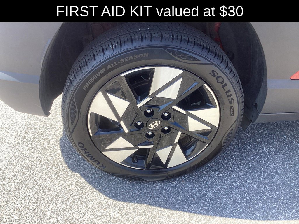 Used 2024 Hyundai Kona SEL w/ Convenience Package AWD/4WD image 9
