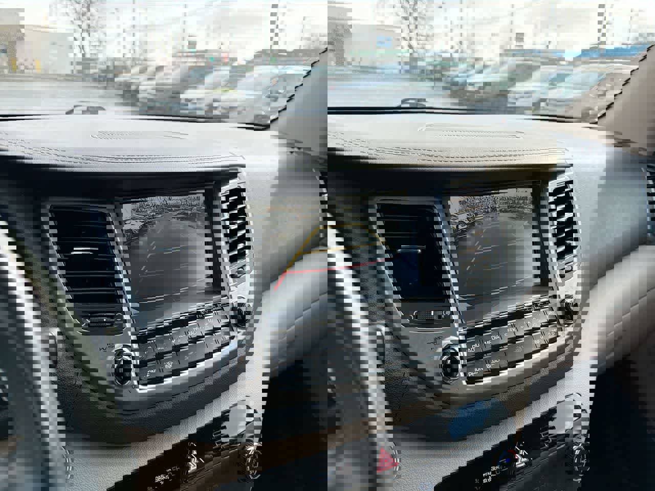 Used 2017 Hyundai Tucson SE Plus image 32