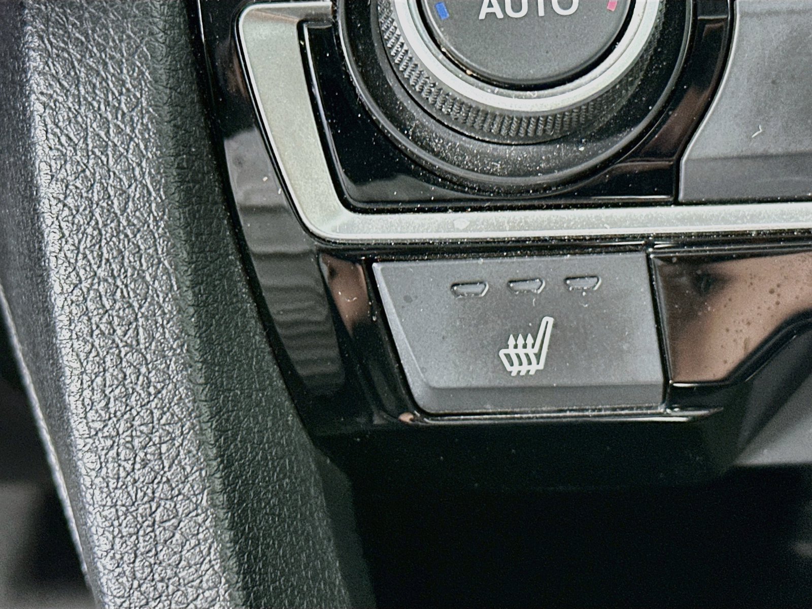 Used 2020 Honda Civic EX image 19