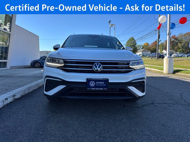 Used 2023 Volkswagen Tiguan SE w/ Panoramic Sunroof Package AWD/4WD image 3