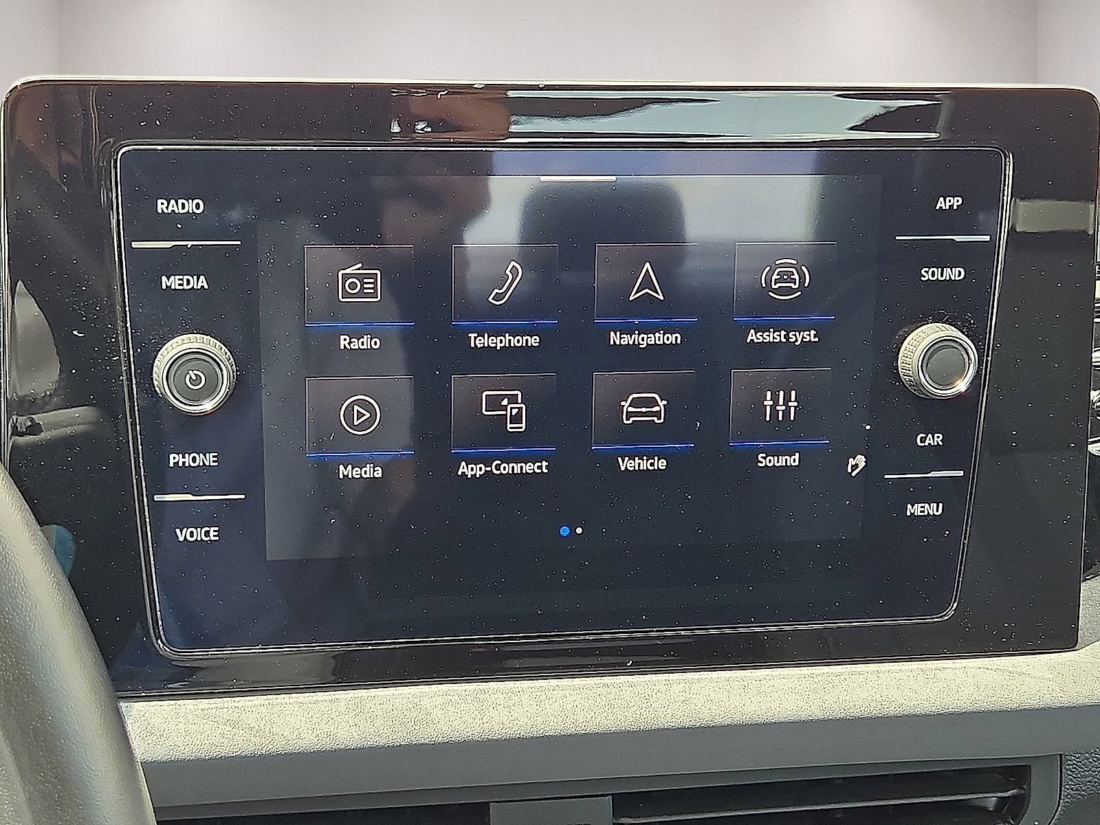 Used 2025 Volkswagen Jetta SE FWD image 25