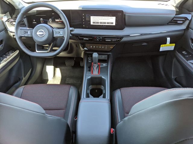 Certified 2025 Nissan Kicks SR image 19