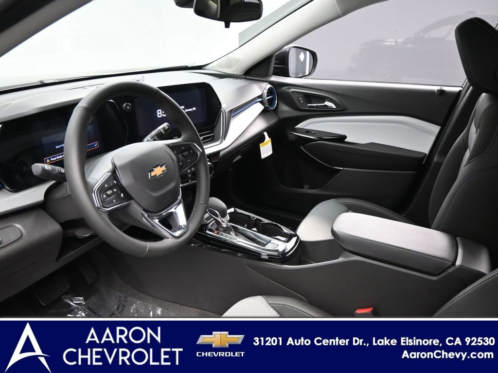 New 2026 Chevrolet Trax LT w/ Sunroof Package FWD image 7