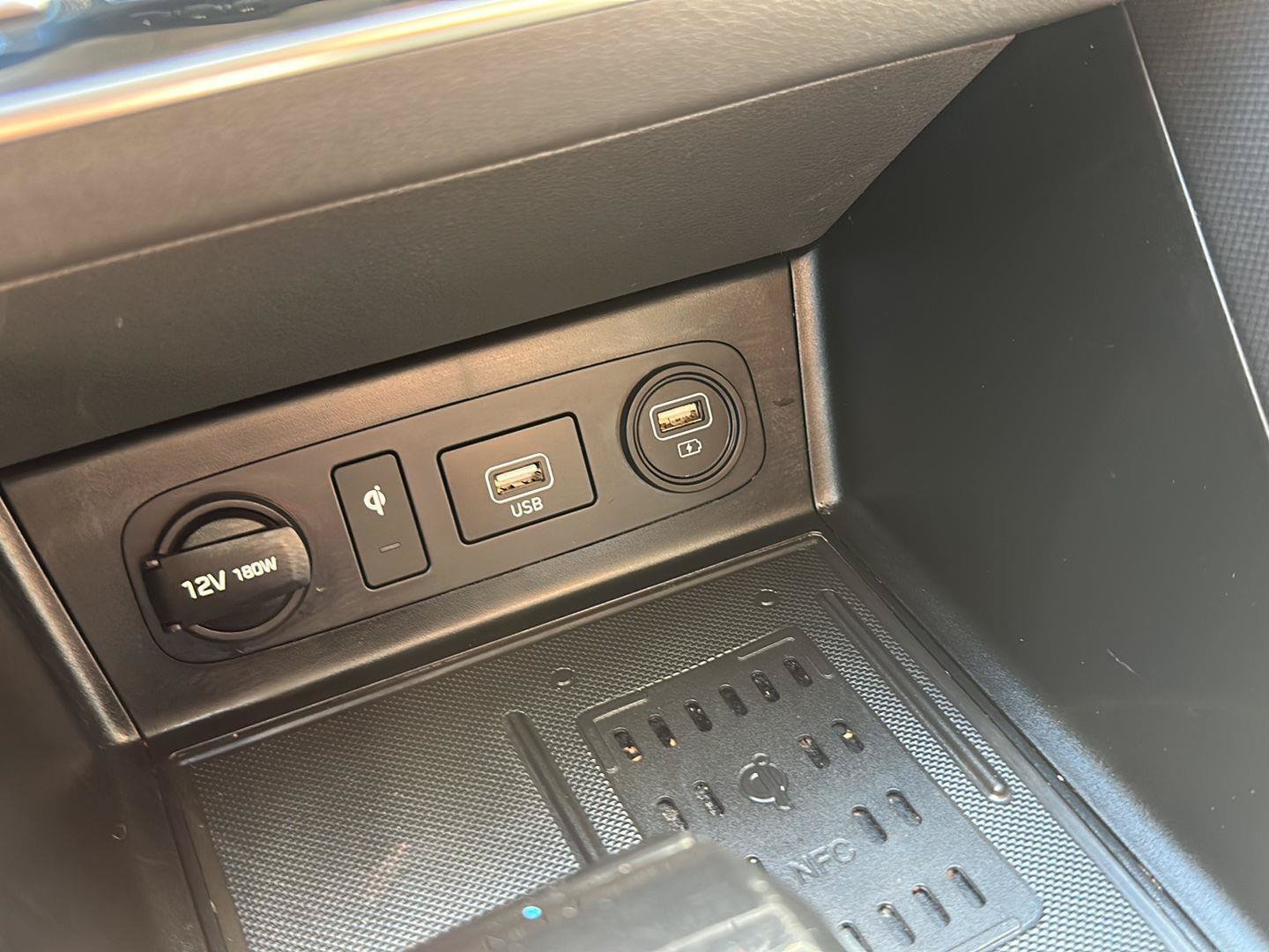 Used 2021 Hyundai Sonata Limited w/ Preferred Accessory Package FWD image 22
