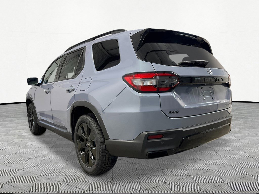 New 2026 Honda Pilot Black Edition image 4
