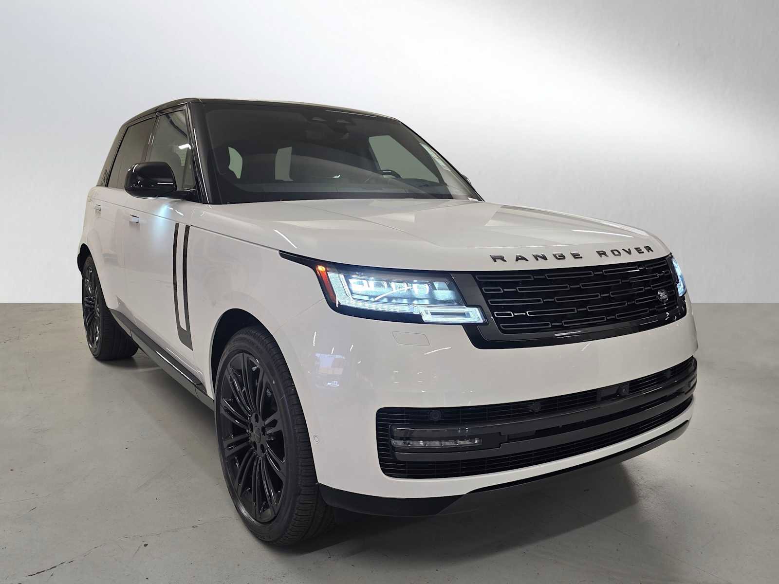 New 2026 Land Rover Range Rover SE image 7