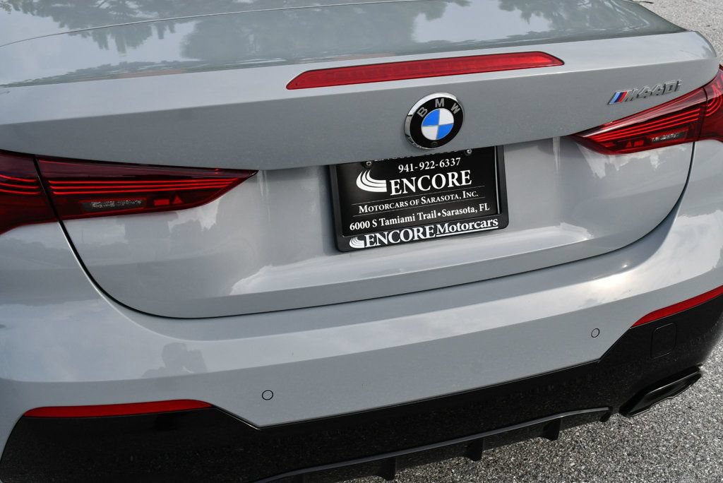 Used 2026 BMW M440i Convertible w/ Premium Package RWD image 10