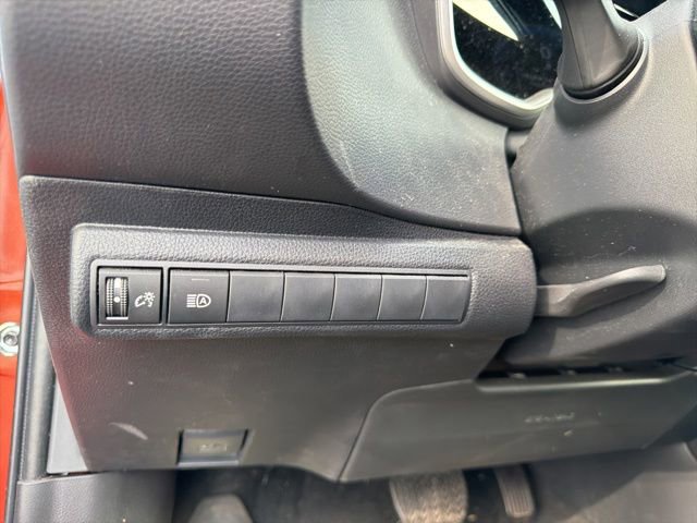 Used 2025 Toyota Corolla XSE FWD image 19
