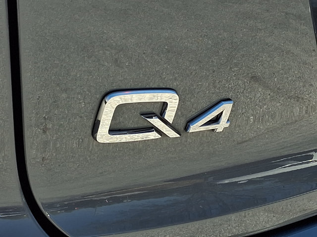 Used 2024 Audi Q4 e-tron Premium Plus w/ Premium Plus RWD image 29
