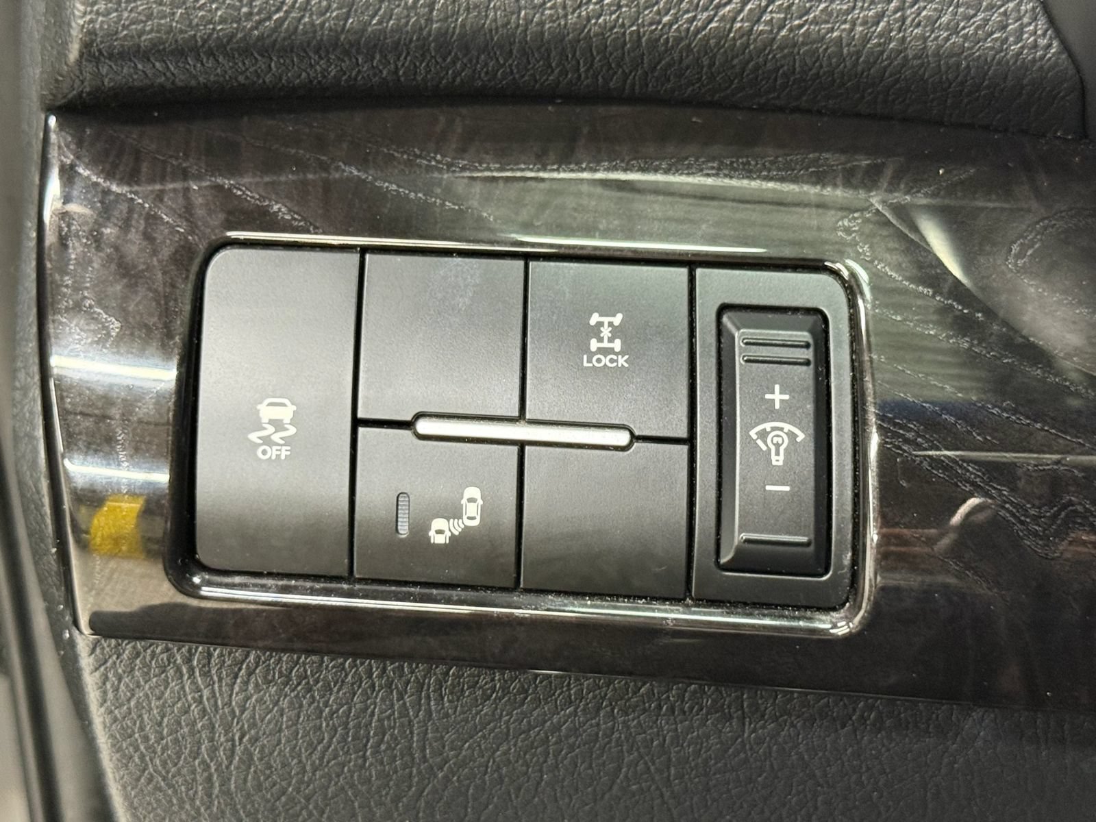 Used 2014 Kia Sorento EX w/ EX V6 Touring Package AWD/4WD image 29